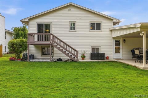 Tiny photo for 5698 Jennifer Drive W, Lockport Town, NY 14094 (MLS # B1701217)