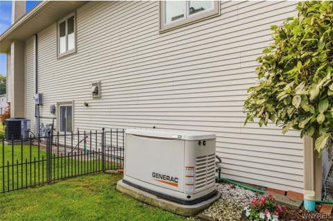 Tiny photo for 5698 Jennifer Drive W, Lockport Town, NY 14094 (MLS # B1701217)