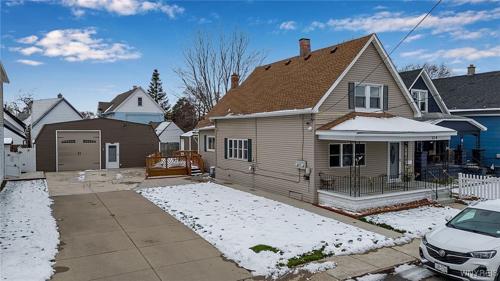 Photo of 104 Weimar Street, Buffalo, NY 14206 (MLS # B1652819)