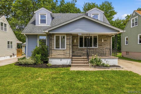 Tiny photo for 629 74th Street, Niagara Falls, NY 14304 (MLS # B1702372)