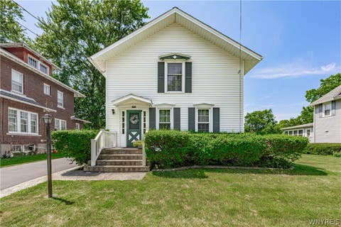 Homes For Sale - 245 Lake Street<br/> Wilson, NY 14172