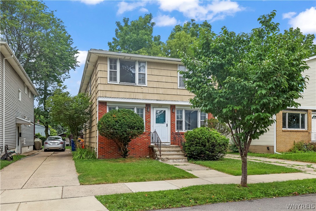 157 W Winspear Avenue