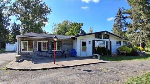 Homes For Sale - 8420 Northfield Road<br/> Erie County, Clarence, NY 14032