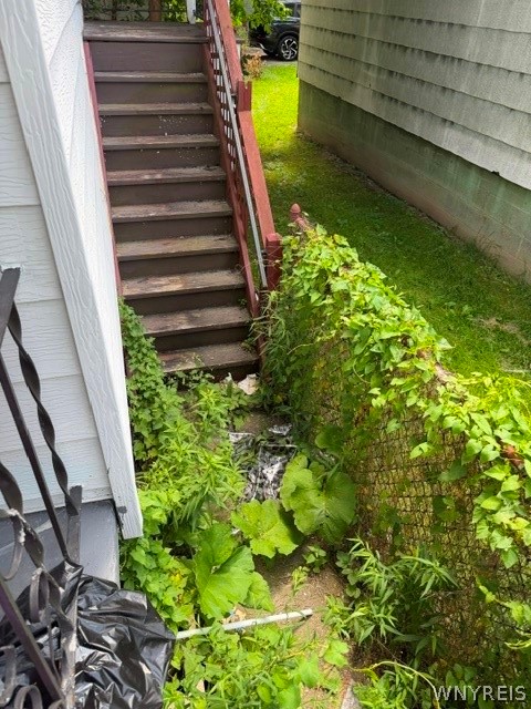 2209 Pierce Avenue - Photo 2