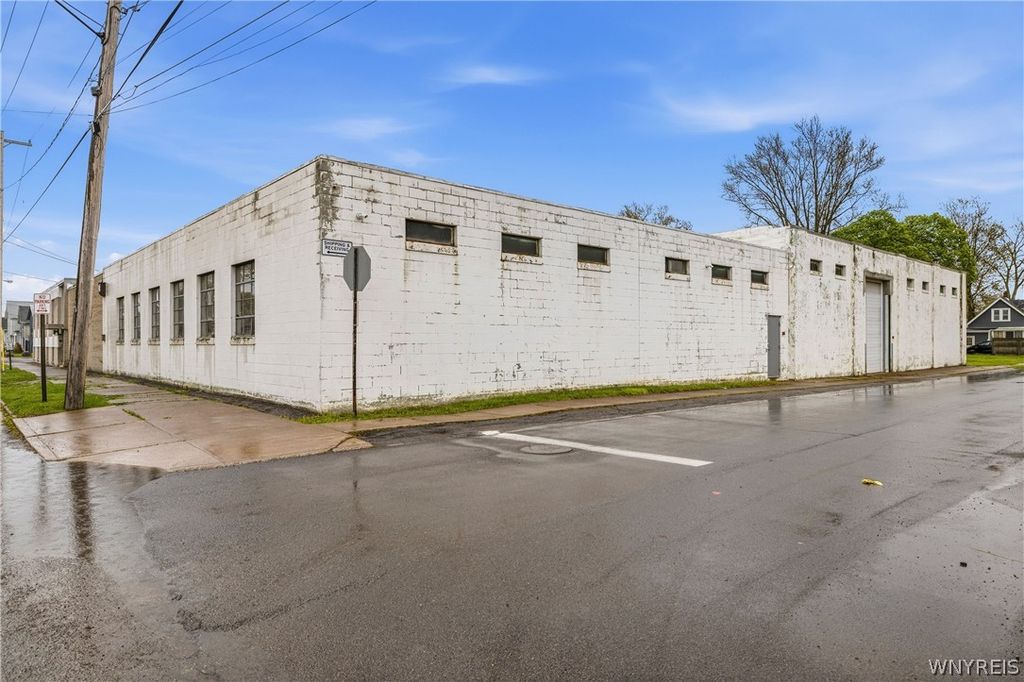 Photo of 59 Felton Street, North Tonawanda, NY 14120 (MLS # B1679516)