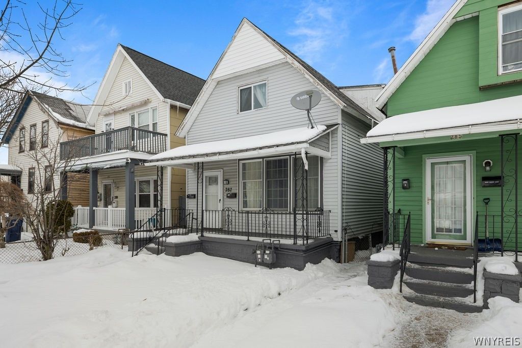 Photo of 287 Busti Avenue, Buffalo, NY 14201 (MLS # B1669669)