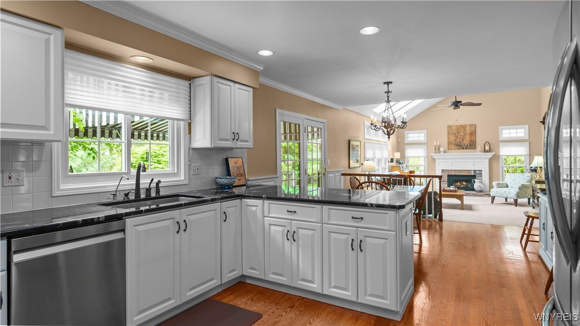 29 Ventura Drive, Orchard Park, New York image 16