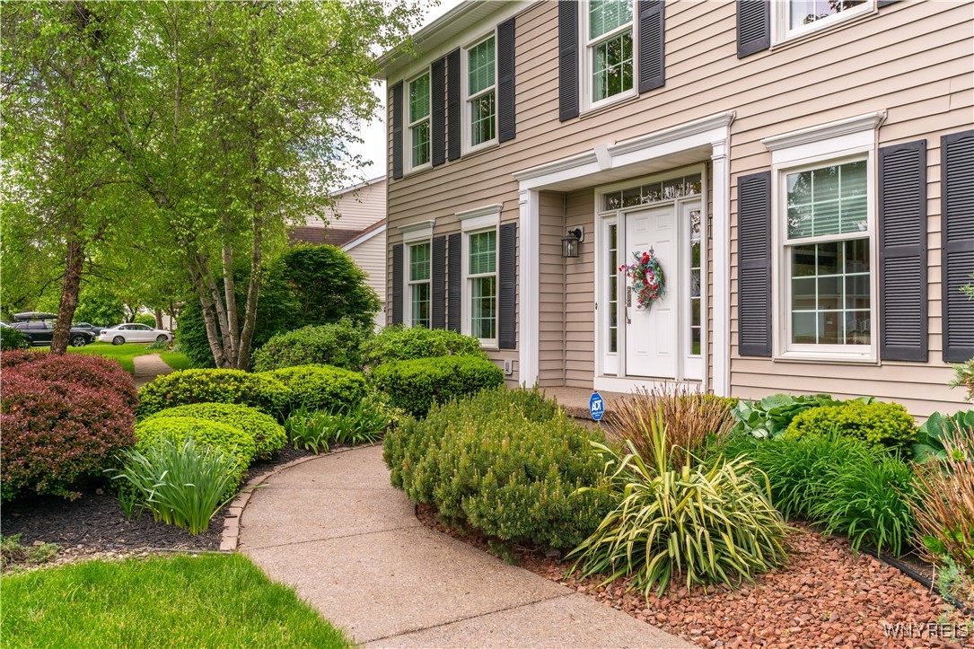 29 Ventura Drive, Orchard Park, New York image 3