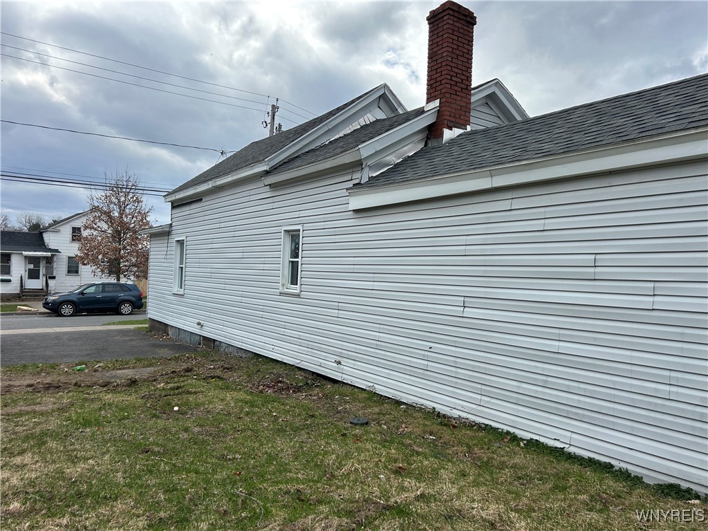 212 Henry Street