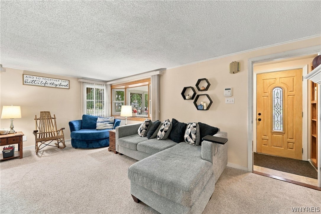 99 Willow Drive