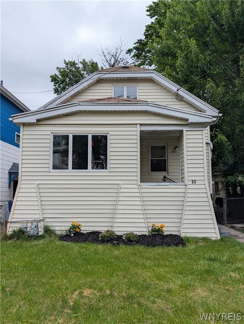 Homes For Sale - 33 Argus Street<br/> Buffalo, NY 14207