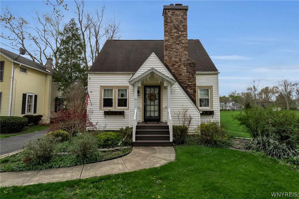 Photo of 199 Akron Street, Lockport City, NY 14094 (MLS # B1678287)