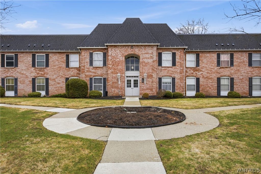 Photo of 4545 Chestnut Ridge Road #112A, Amherst, NY 14228 (MLS # B1665149)