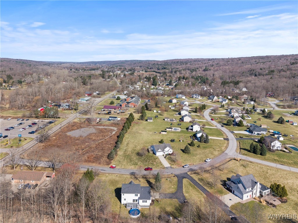 8987 Hickory Meadows Road, Boston, New York image 40