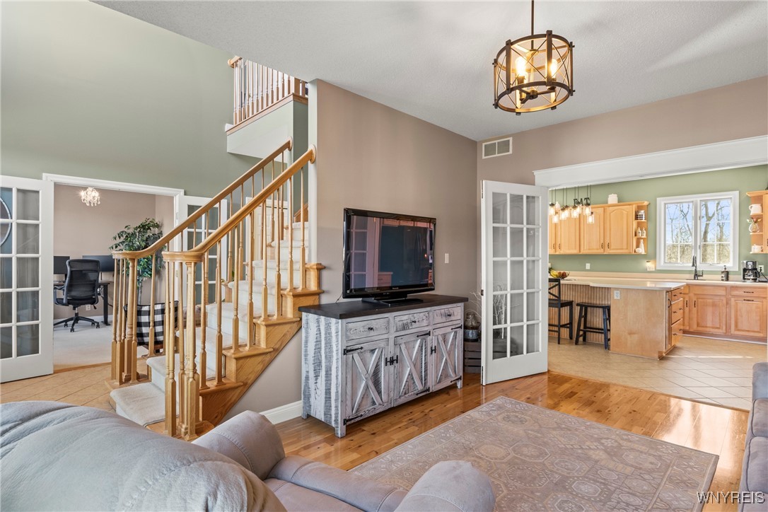 8987 Hickory Meadows Road, Boston, New York image 20