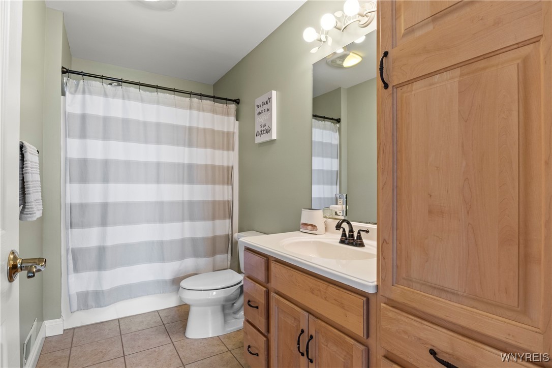 8987 Hickory Meadows Road, Boston, New York image 34