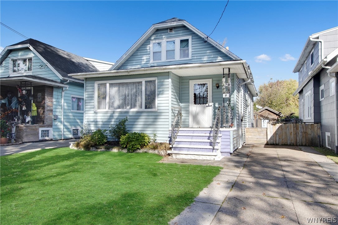 62 Crystal Avenue