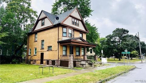 Photo of 701 Cedar Avenue, Niagara Falls, NY 14301 (MLS # B1650752)