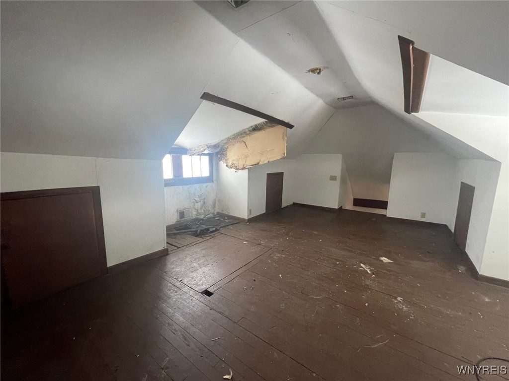 115 Stratford Road, Buffalo, New York image 11