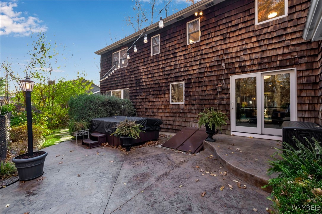 8240 Clarherst Drive