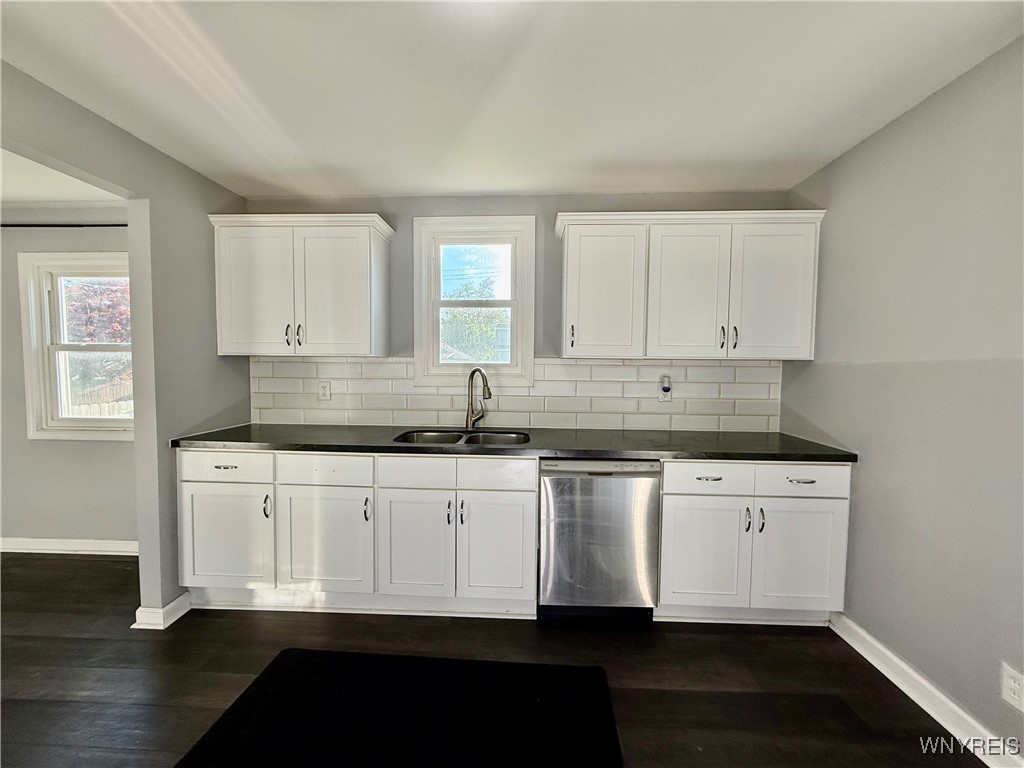 101 Spruce Street, Lackawanna, New York image 24