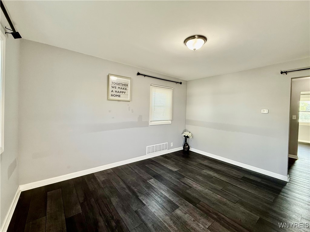 101 Spruce Street, Lackawanna, New York image 9
