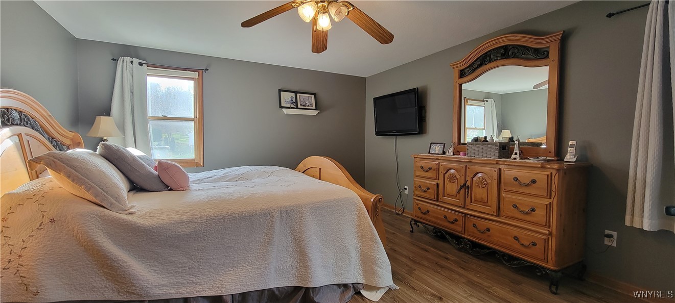 Lockport-Town, New York 14094, United States, 3 Bedrooms Bedrooms, ,4 BathroomsBathrooms,Residential,Pending,29097