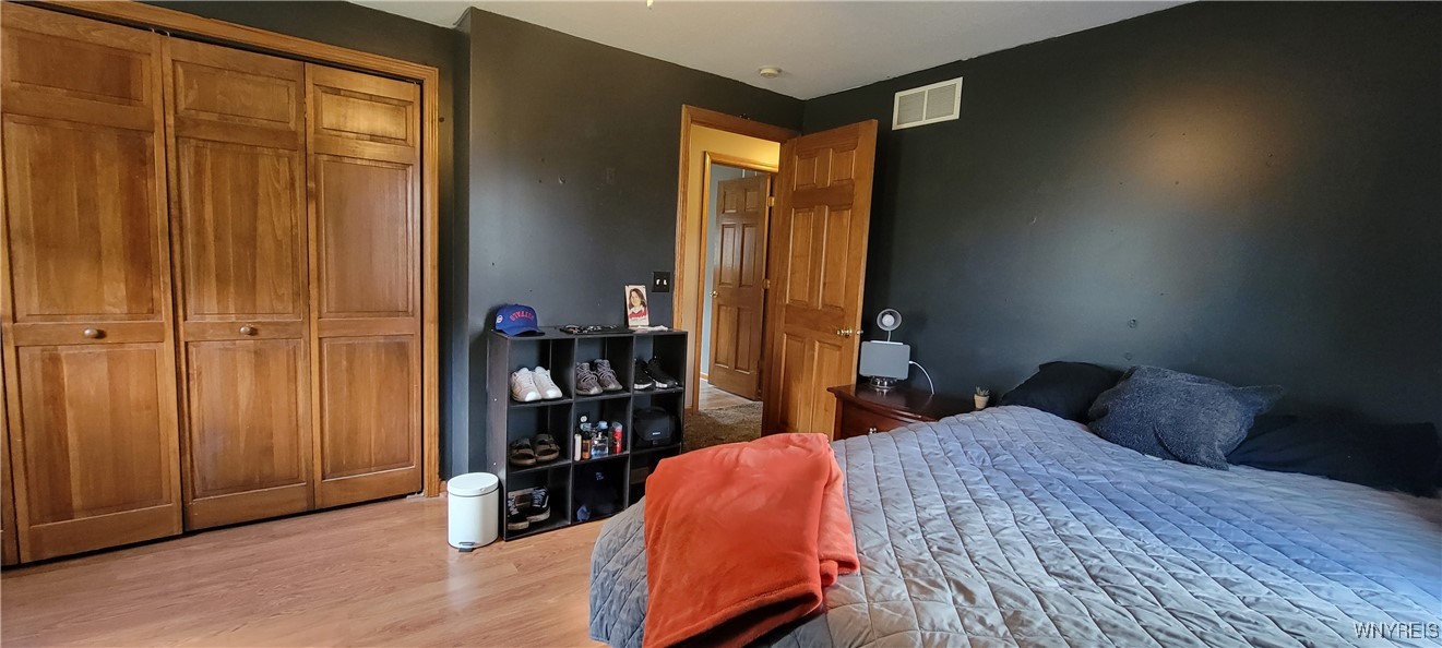 Lockport-Town, New York 14094, United States, 3 Bedrooms Bedrooms, ,4 BathroomsBathrooms,Residential,Pending,29097