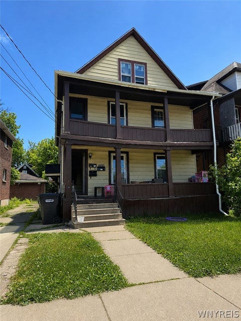Apartment For Rent - 1935 Niagara Street #UPPER<br/> Niagara Falls, NY 14303