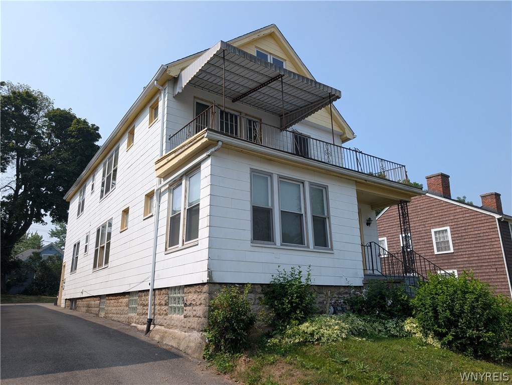 50 Flower Street