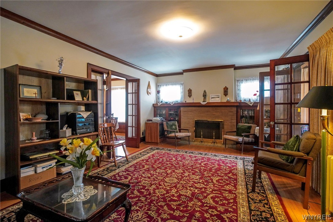 42 Linden Avenue