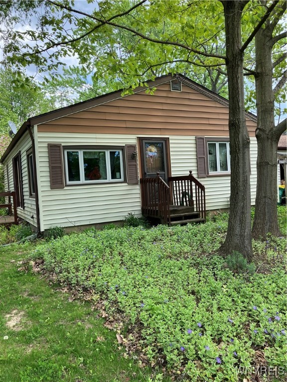 432 Sunset Drive, Hamburg, New York image 1