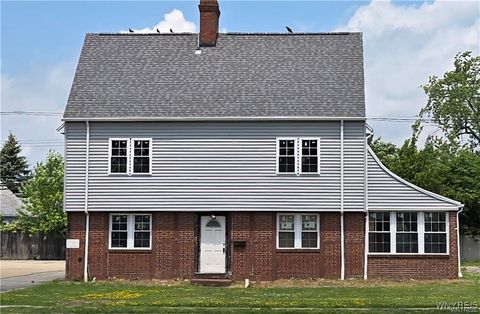 Photo of 2572 Sheridan Drive, Tonawanda, NY 14150 (MLS # B1660567)