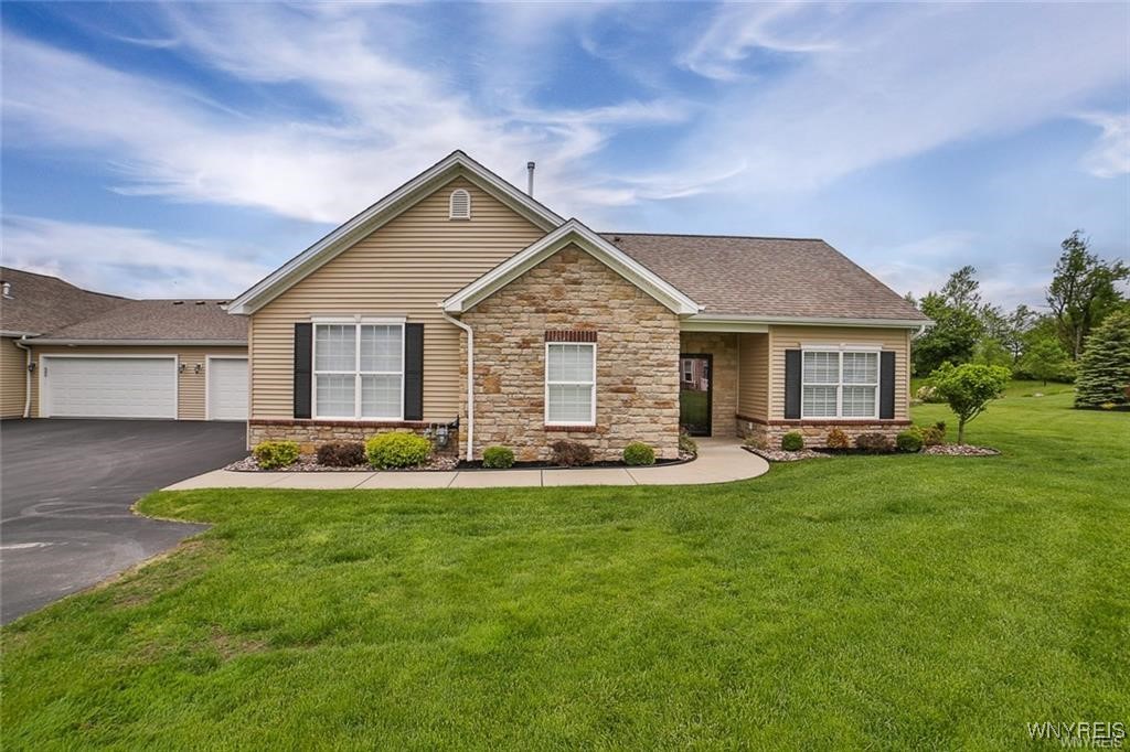 5692 Ferncrest Court #B, Clarence, New York image 5