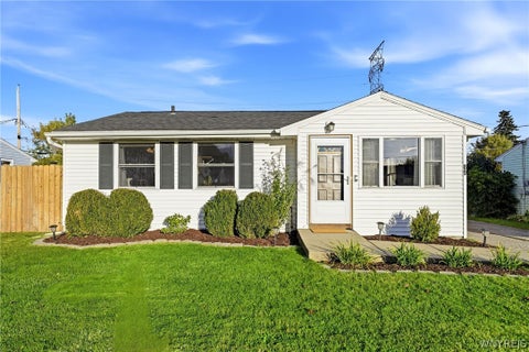 Photo of 89 Wheaton Drive, Cheektowaga, NY 14225 (MLS # B1723995)