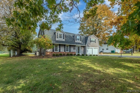 Photo of 9150 Hillview Drive, Clarence, NY 14031 (MLS # B1725191)