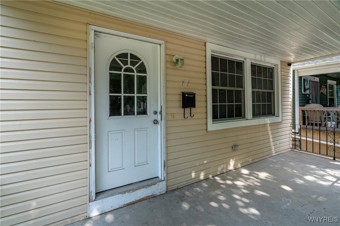 71 Hoyt Street