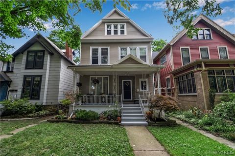 Photo of 372 Richmond Avenue, Buffalo, NY 14222 (MLS # B1527609)