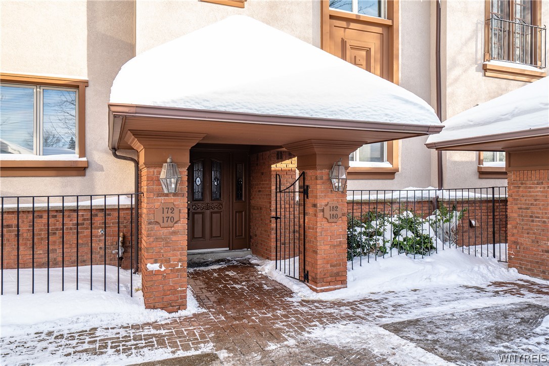 182 Castlebrooke Lane