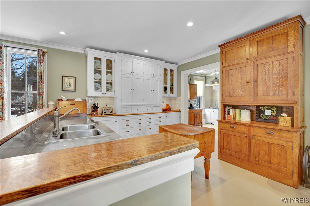 429 Oakwood Avenue, Aurora, New York image 15