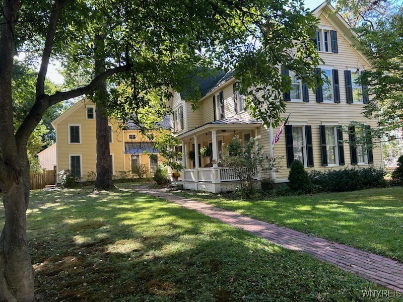 429 Oakwood Avenue, Aurora, New York image 1