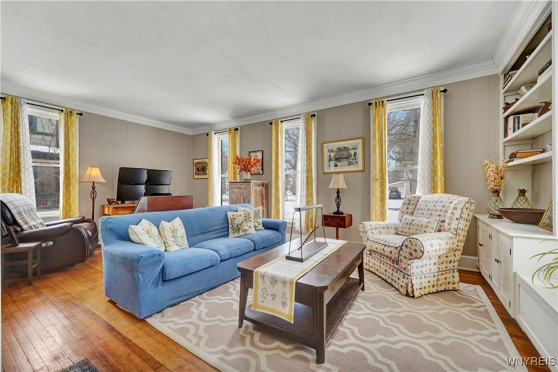 429 Oakwood Avenue, Aurora, New York image 8