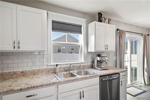Tiny photo for 2 Stelle Street, Hamburg, NY 14075 (MLS # B1684583)