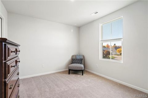 Tiny photo for 2 Stelle Street, Hamburg, NY 14075 (MLS # B1684583)