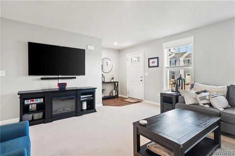 Tiny photo for 2 Stelle Street, Hamburg, NY 14075 (MLS # B1684583)