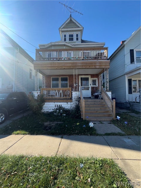 Photo of 1000 West Avenue, Buffalo, NY 14213 (MLS # B1725431)