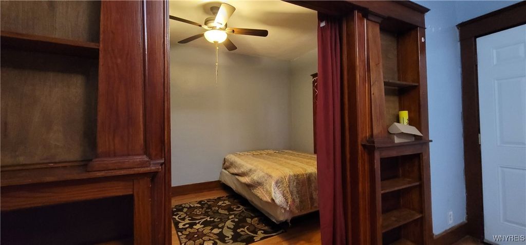 Photo of 508 27th Street, Niagara Falls, NY 14301 (MLS # B1652790)