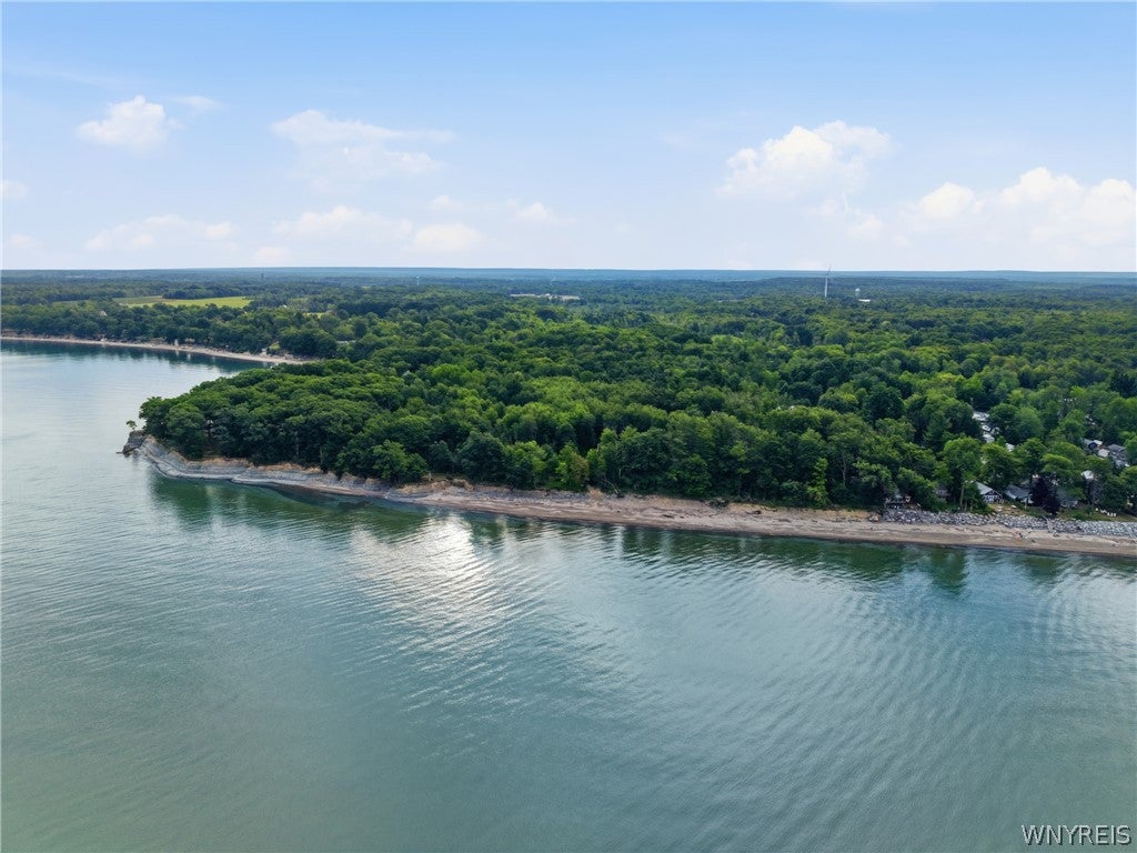 3 Lake Shore Road