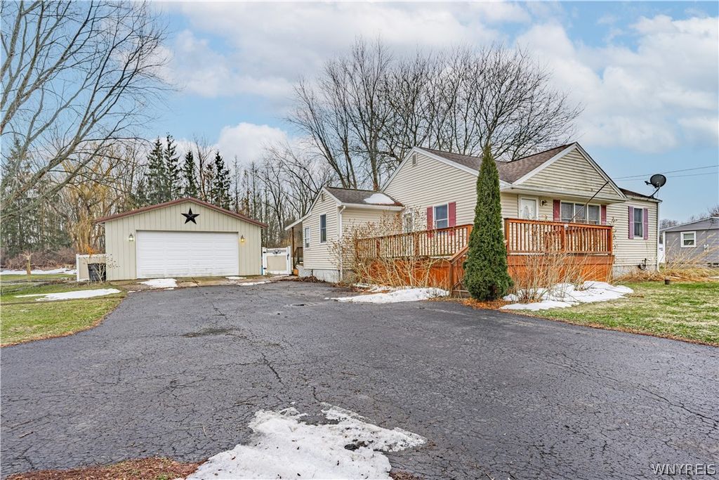 Photo of 6852 Hatter Road, Newfane, NY 14108 (MLS # B1665201)