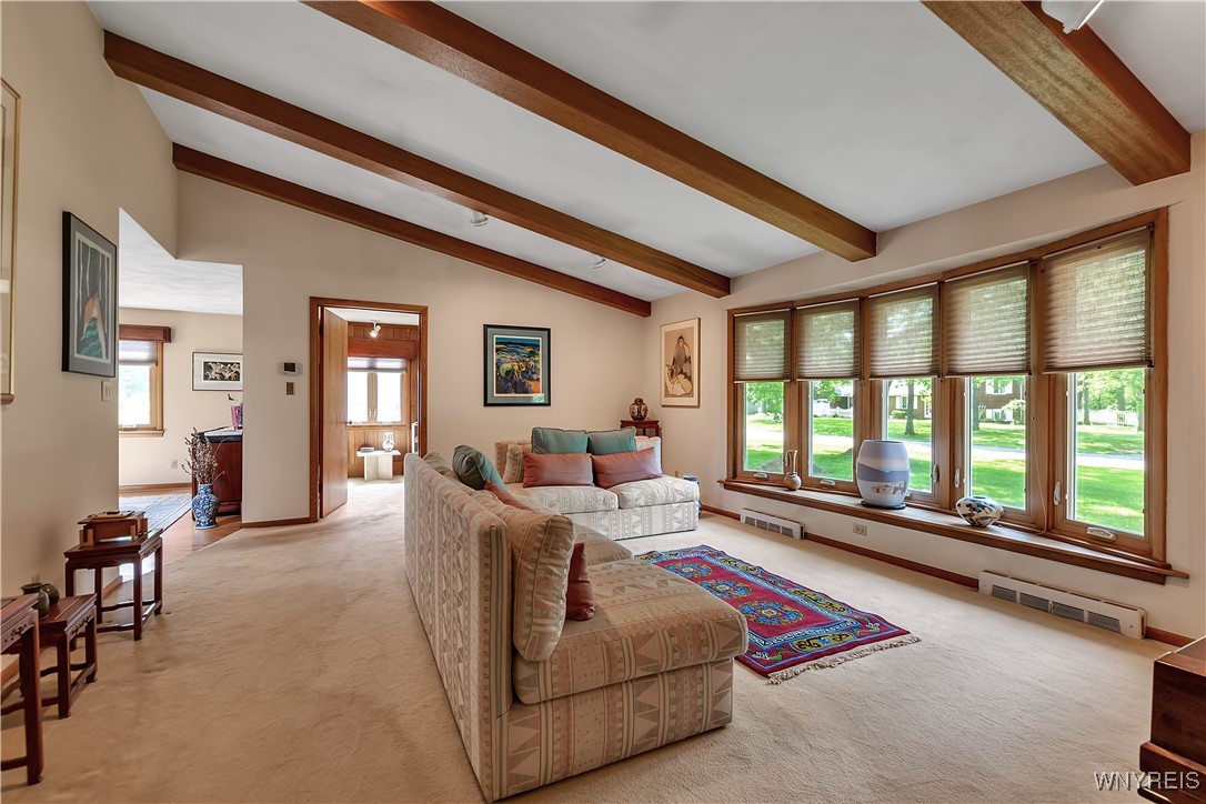 9325 Hunting Valley Road, Clarence, New York image 13
